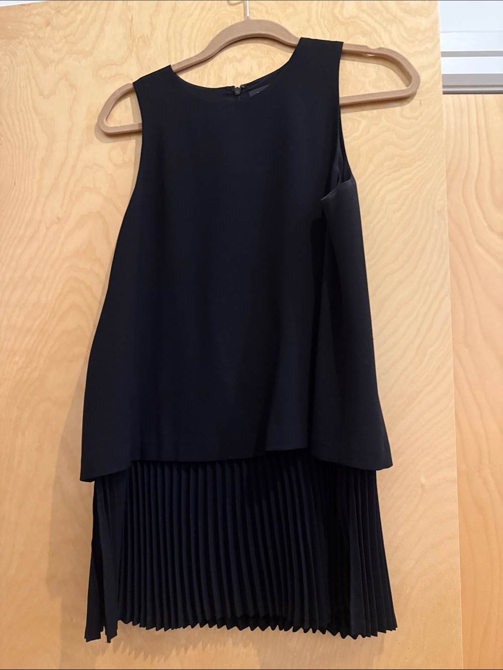 Theory Black Sleeveless Pleated Hem Top